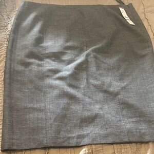 Le Suit slate Skirt size 18